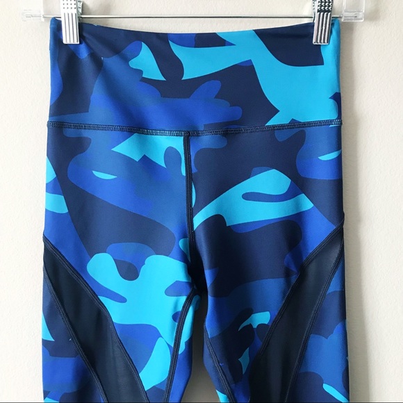 Zyia Navy Camo Mesh Light n Tight Leggings Blue 2 - Picture 5 of 12